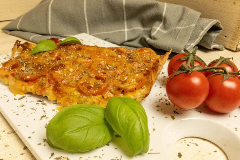 Pizza Margherita low carb